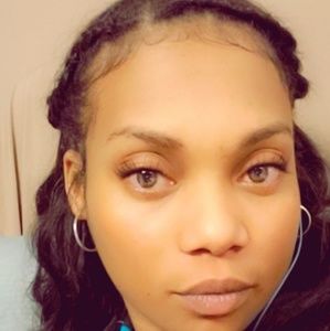 Meet your Posher, Marquisha